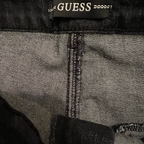 Guess denim skirt - Picture 3 of 3